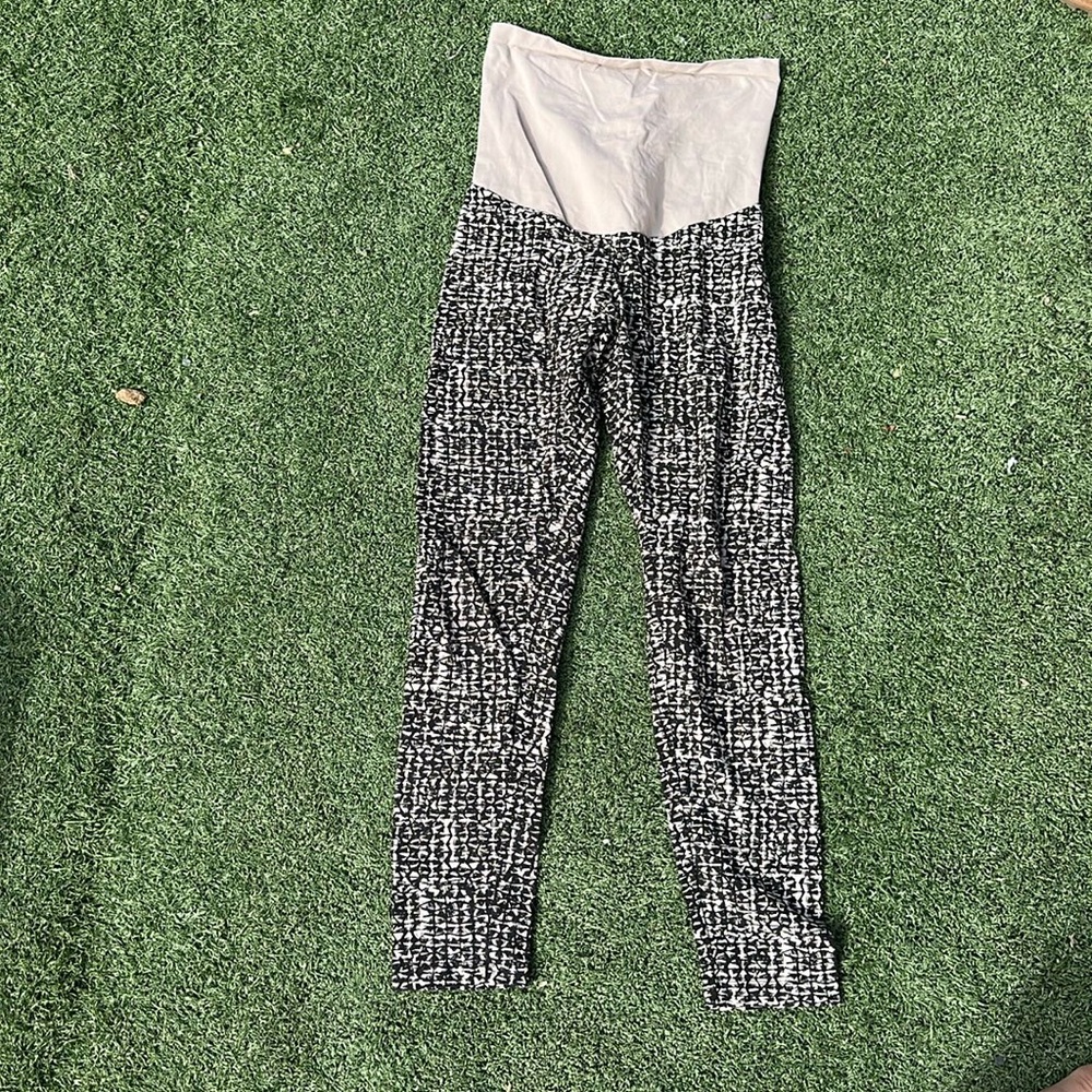 Motherhood Maternity Leggings Women’s M Black and Beige